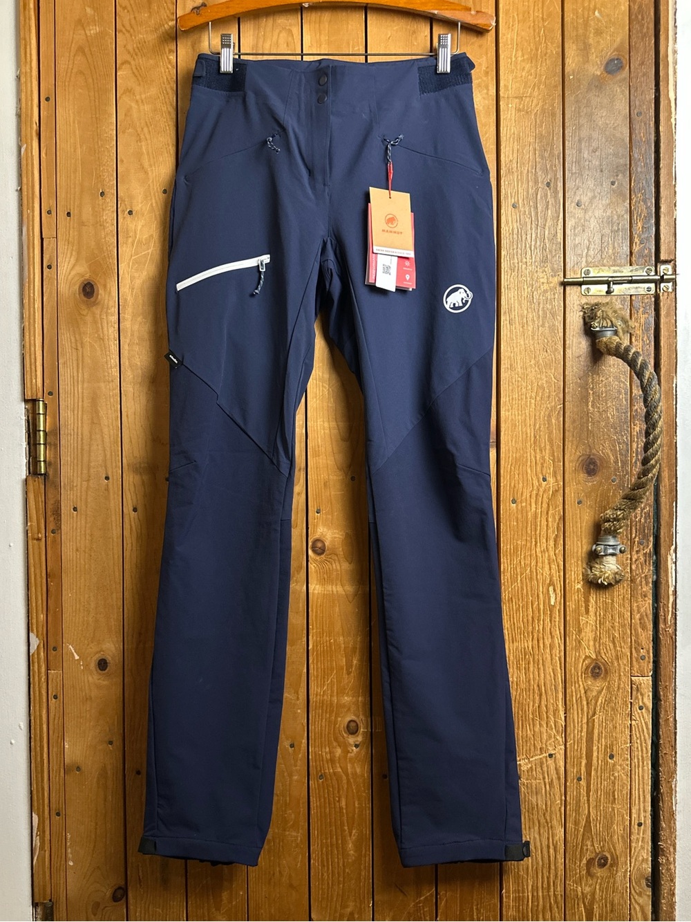 New with Tags Mammut Courmayeur SO Pants Women’s Size EU 36 (4/6) Long in Navy